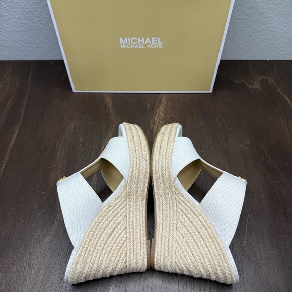 Michael Kors Bradley Linen Blend Canvas Wedge White Sandal EUC Size 7 - Picture 7 of 10